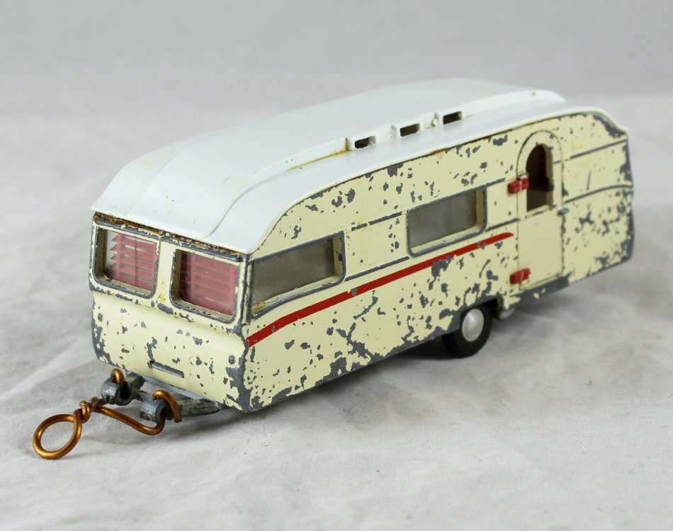 Spot-On Triang - Tourist 18ft Caravan - Made in Northern Ireland - Bid Now!!