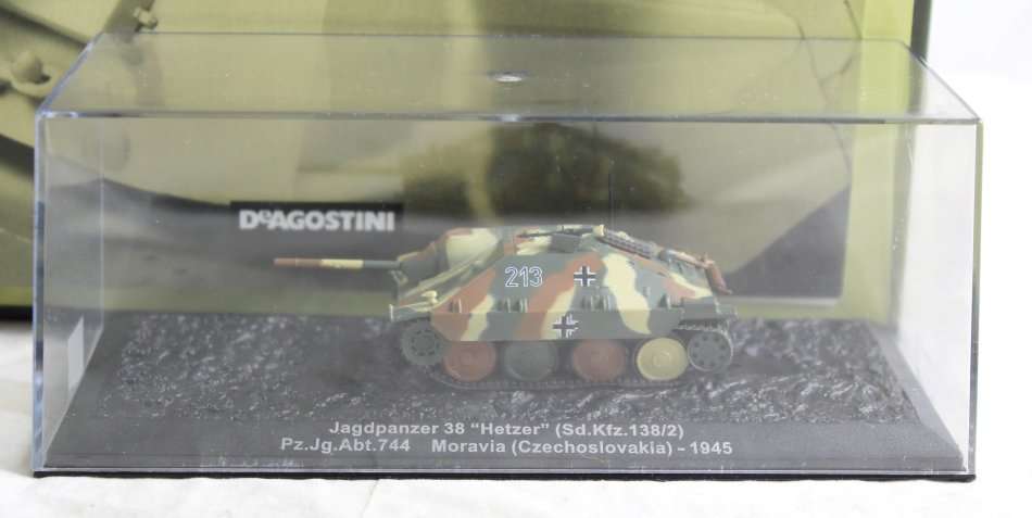 De Agostini - Jagdpanzer 38 Czechoslovakia 1945 - New Tank with Booklet #60! - Bid now!