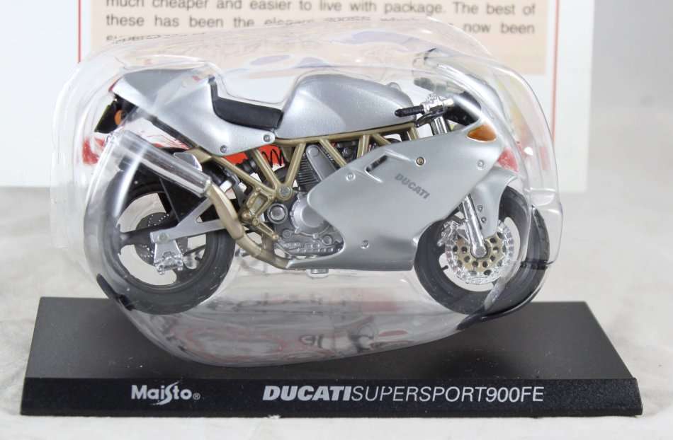 Maisto - Ducati SS 900 FE - Bike + Info Sheet - Bid now!