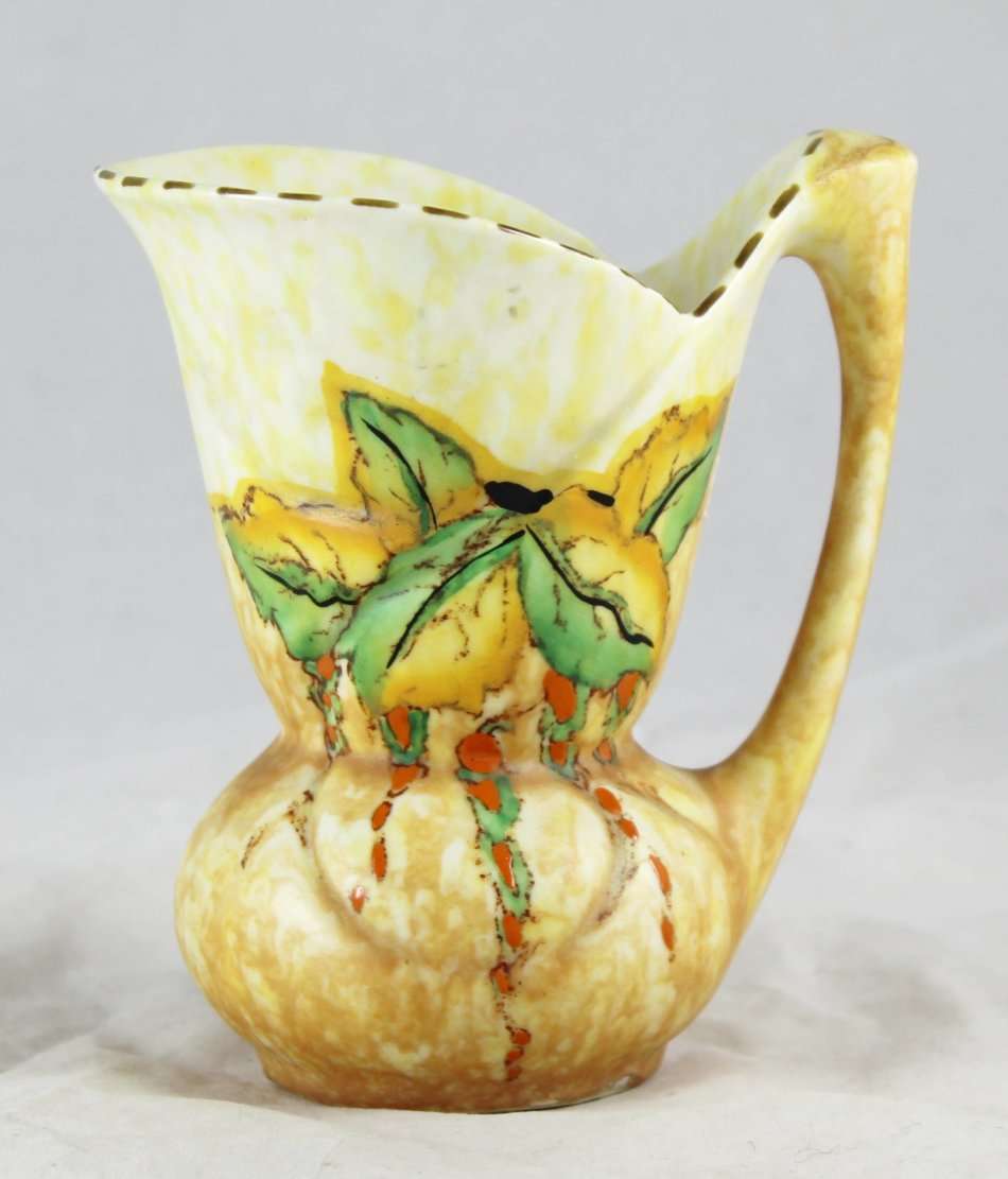 Crown Devon - Jug - Beautiful!! - Bid Now!