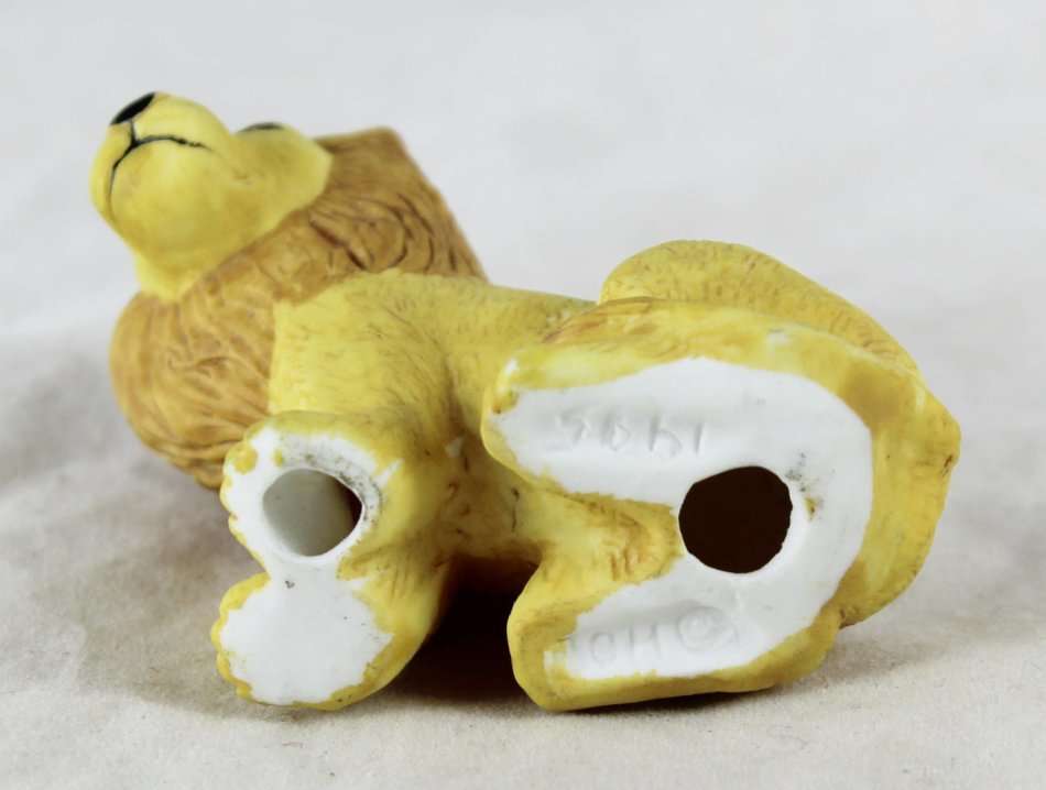 Small Ceramic Lion - Gorgeous! - Bid Now!!!