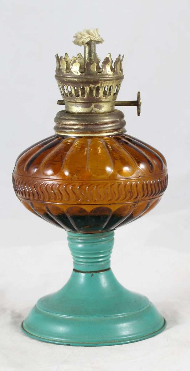 Small Ornamental Parafin Lamp - Beautiful! - Bid Now!!!