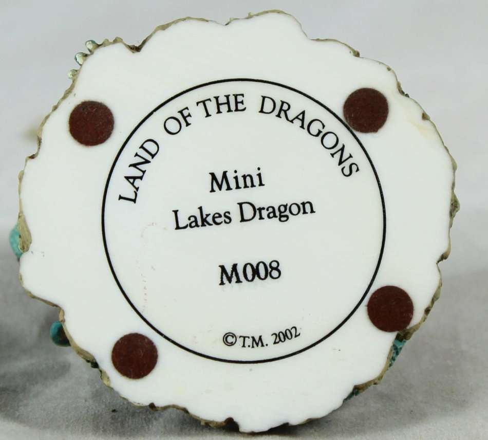 Lands Of The Dragons - Mini Lakes Dragon - Beautiful! - Bid Now!!!