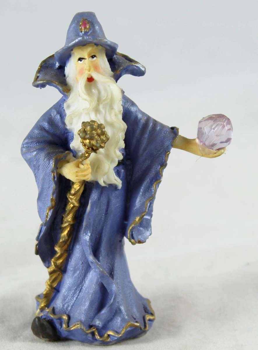 Small Wizard Holding Crystal Ball - Beautiful! - Bid Now!!!