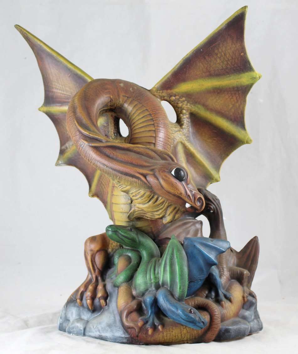 Very Large Dragon with Hatchlings - Beautiful! - Bid Now!!!