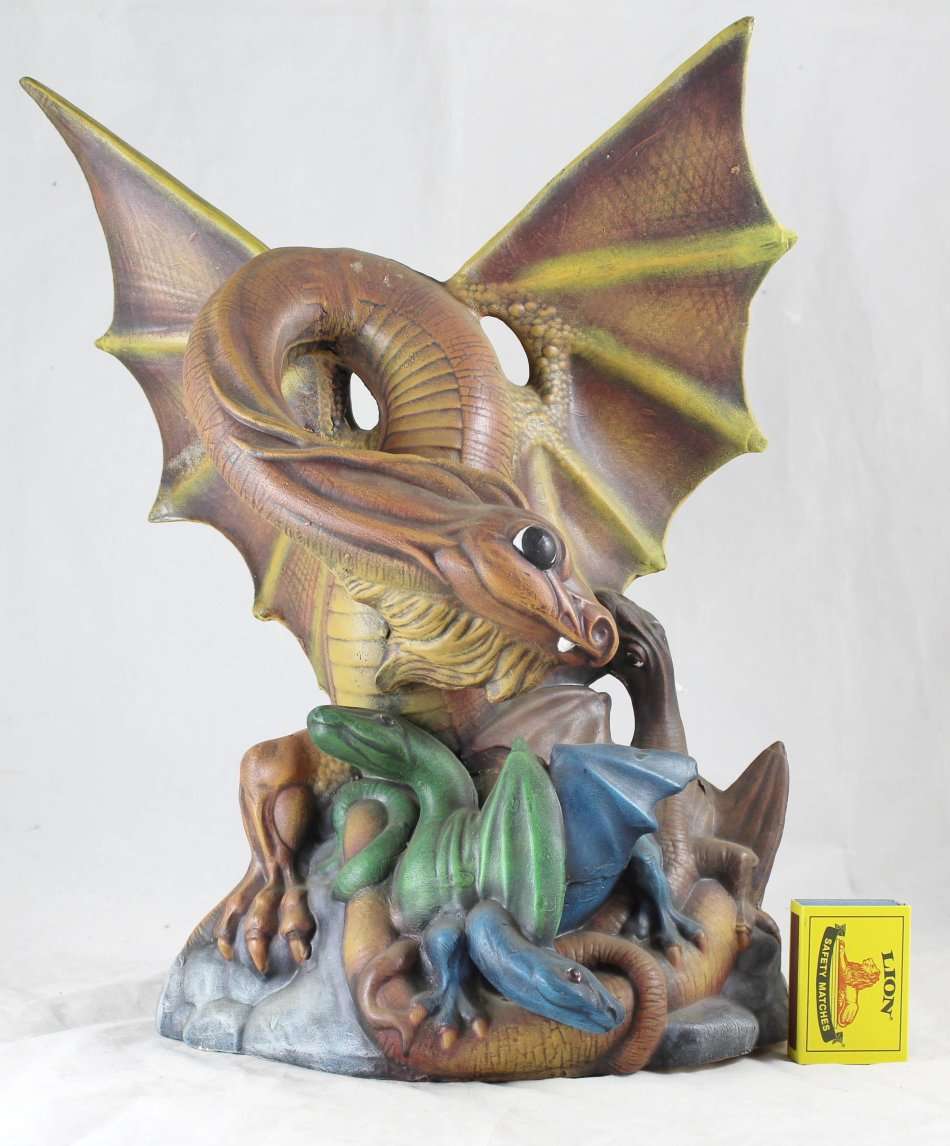 Very Large Dragon with Hatchlings - Beautiful! - Bid Now!!!