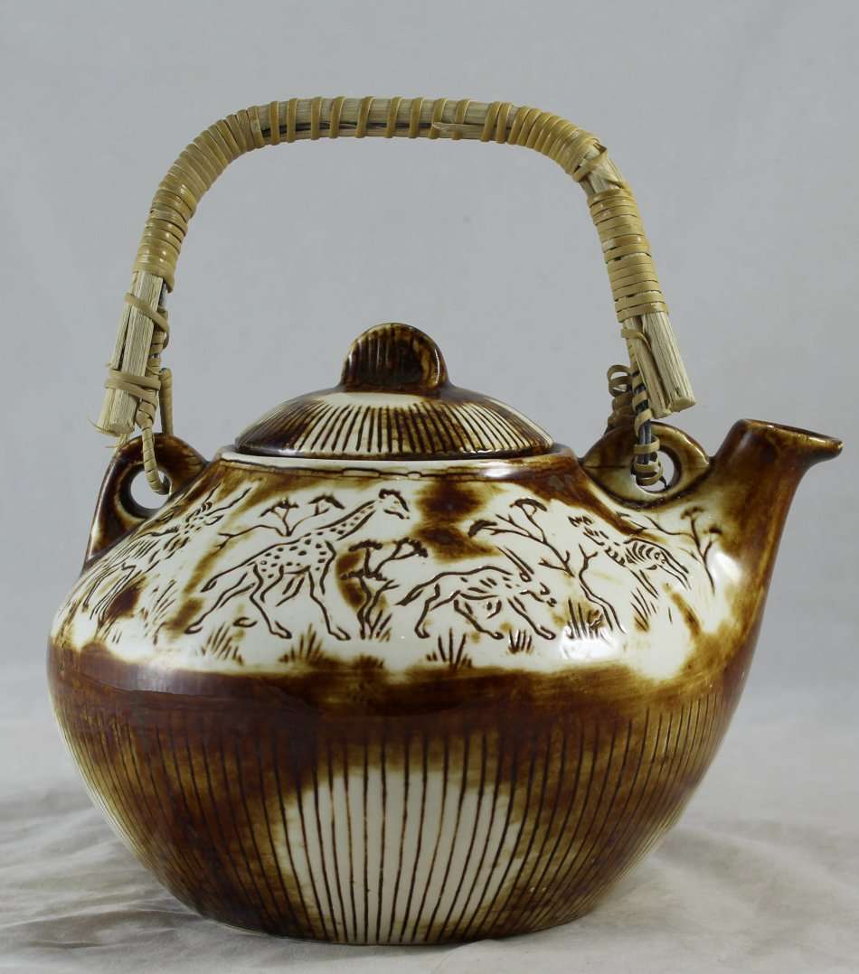 Crescent Ware - Teapot - BID NOW!!!!