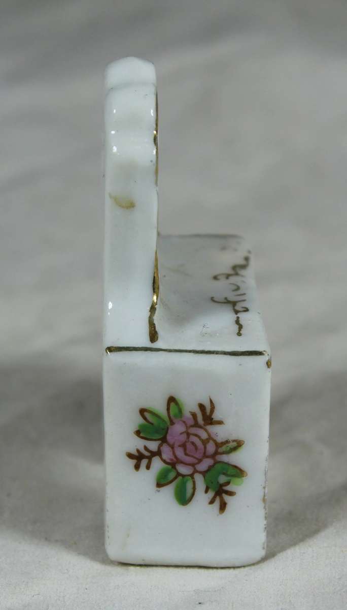 Miniature Porcelain - Dressing Table (Japan) - BID NOW!!!!