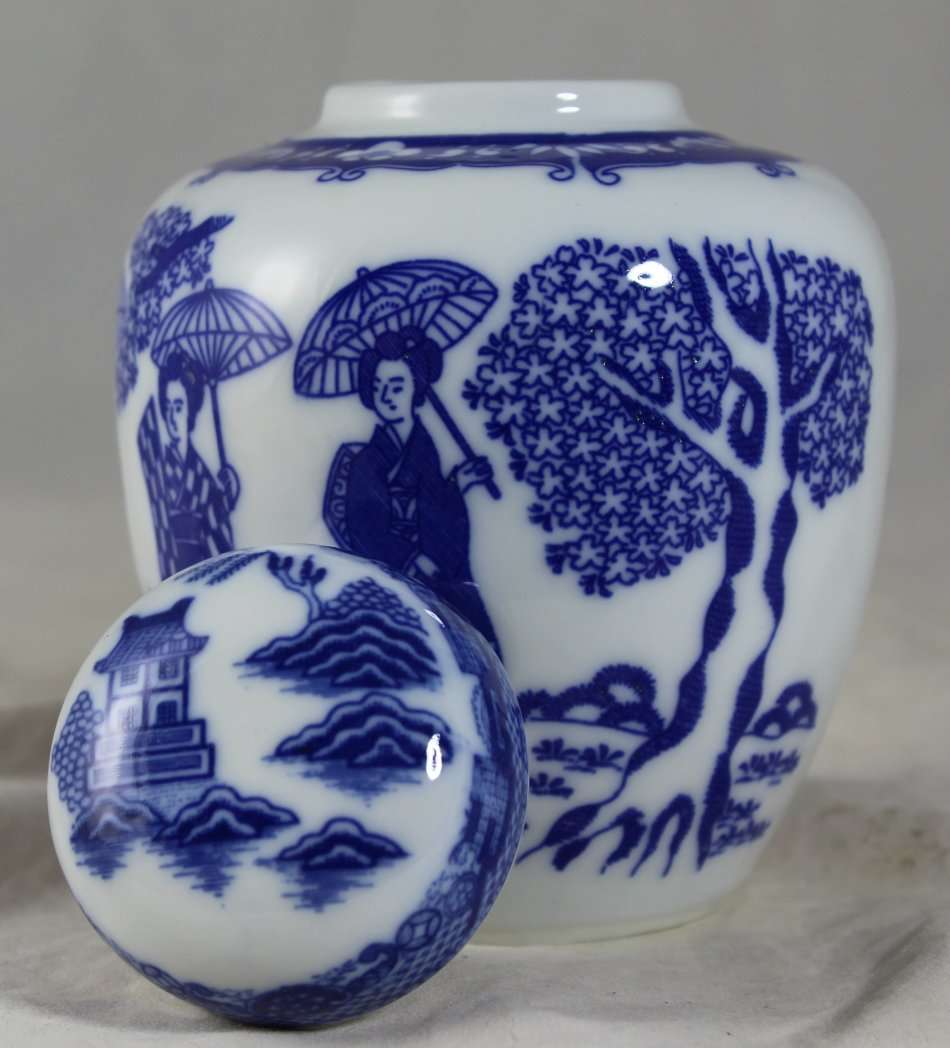 Blue & White Ginger Jar - BID NOW!!!