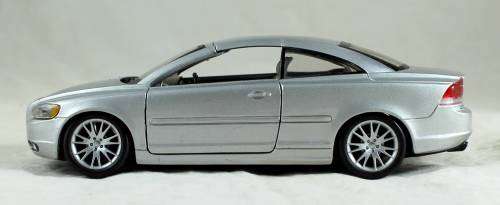 Burago - Volvo C70 Hard top - Bid now!!