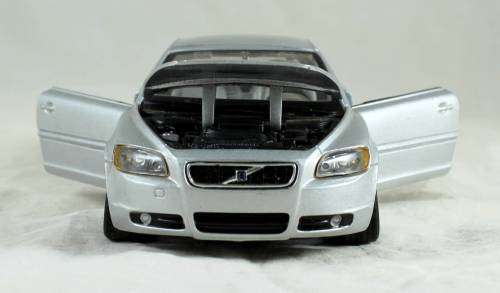 Burago - Volvo C70 Hard top - Bid now!!