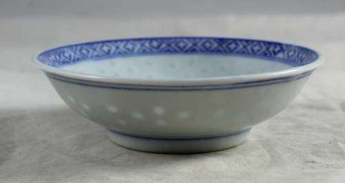 Chinese B and W Dragon Sushi Bowl - Bid Now!!