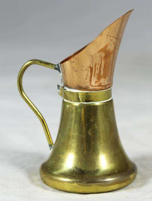 Miniature Jug - Bid Now!!