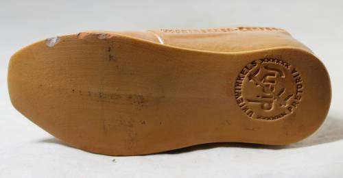 Voortrekker Eeufees Right Shoe- Bid Now!!