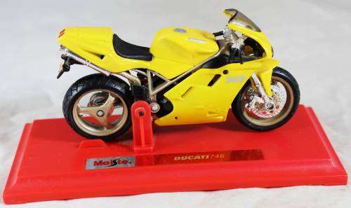 Maisto -  Bike - Ducati 748  - Bid Now!!