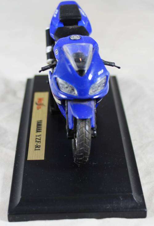 Maisto -  Bike - Yamaha YZF-R1 - Bid Now!!