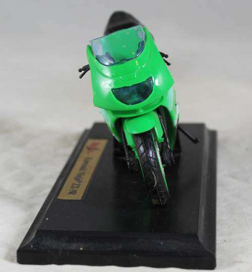 Maisto -  Bike - Kawasaki Ninja ZX-9R - Bid Now!!