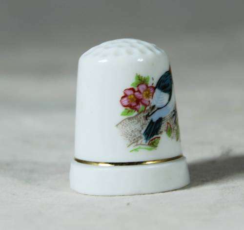 Ceramic Thimble - Bird with Pink Flowes - Bid Now!!!
