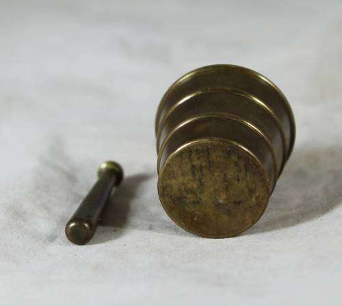 Miniature Brass Mortar and Pestle (large) -  Bid Now!!