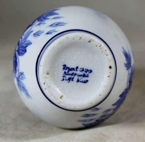 Delft - Small Blue and White Vase  -  Bid Now!!