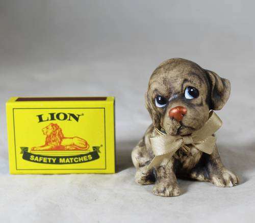 Small figure - sad puppy