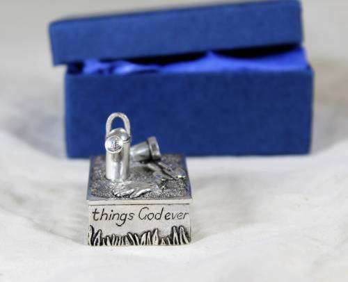 Silver Scenes - Decorative Pill Holder - Bid Now!!