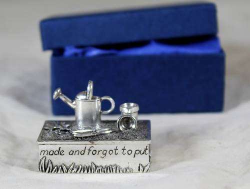 Silver Scenes - Decorative Pill Holder - Bid Now!!