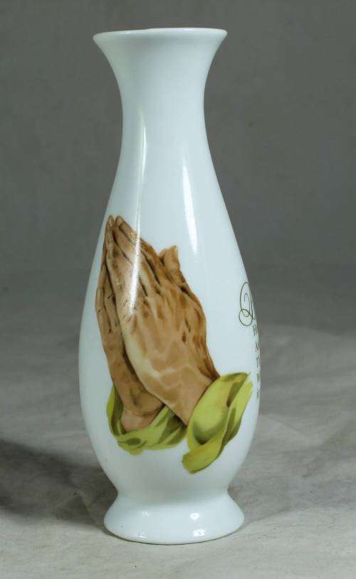 Gibson Greeting Cards inc. - Praying Vase - Bid Now!!