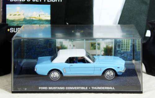 James Bond 007 with magazine - Ford Mustang  #30 - Thunderball - Bid Now!!