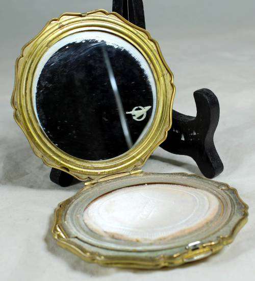 Powder Compact - SA Airways - Blue with Flowers Design - Bid Now!!