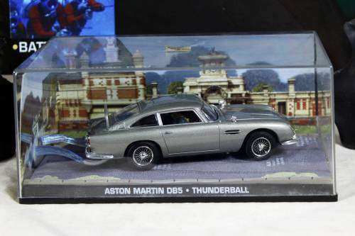 James Bond 007 - Aston Martin DB5  #11 - Thunderball - Bid Now!!