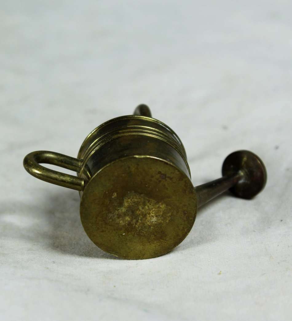 Miniature brass - Watering Can   - Bid Now!!!