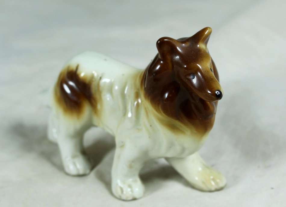 Porcelain collie dog
