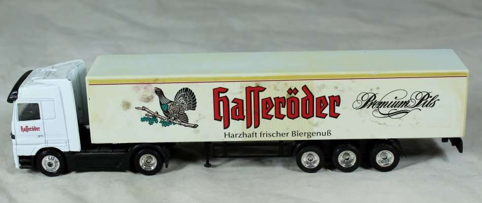PLASTIC GERMAN BEER TRUCK - HUSSERODER - BID NOW!!!