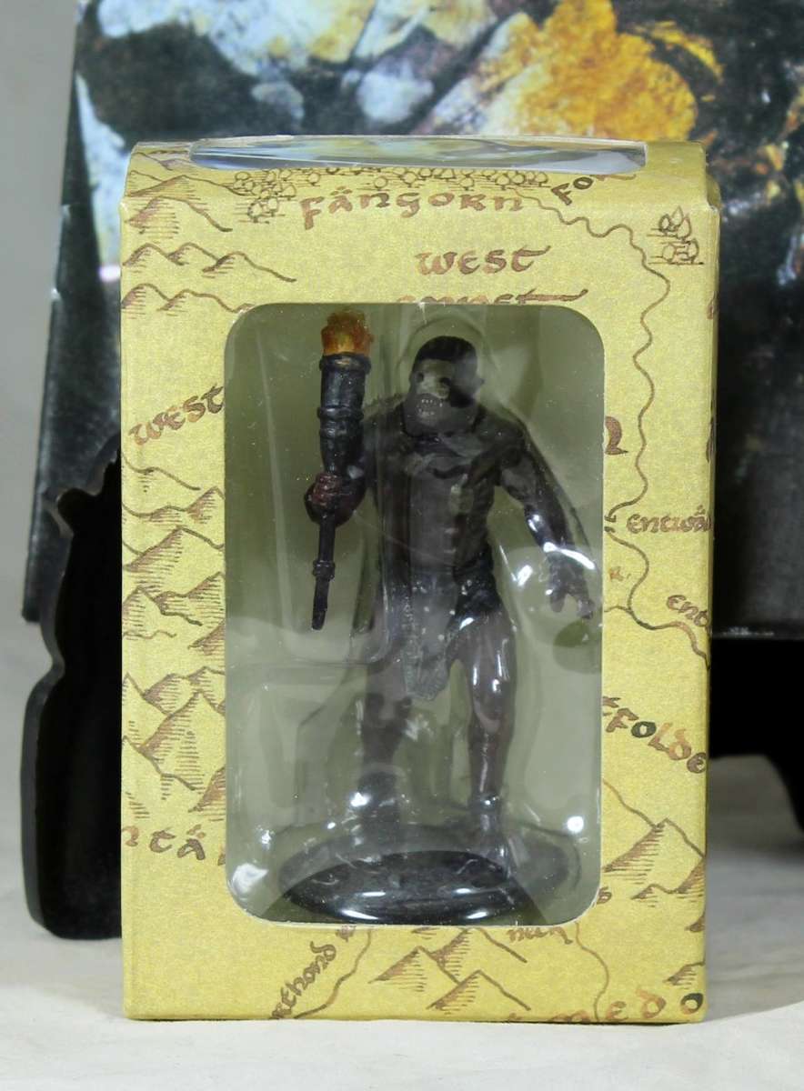 LORD OF THE RINGS - BESERKER URUK-HAI AT HELMS DEEP -  BID NOW!!!