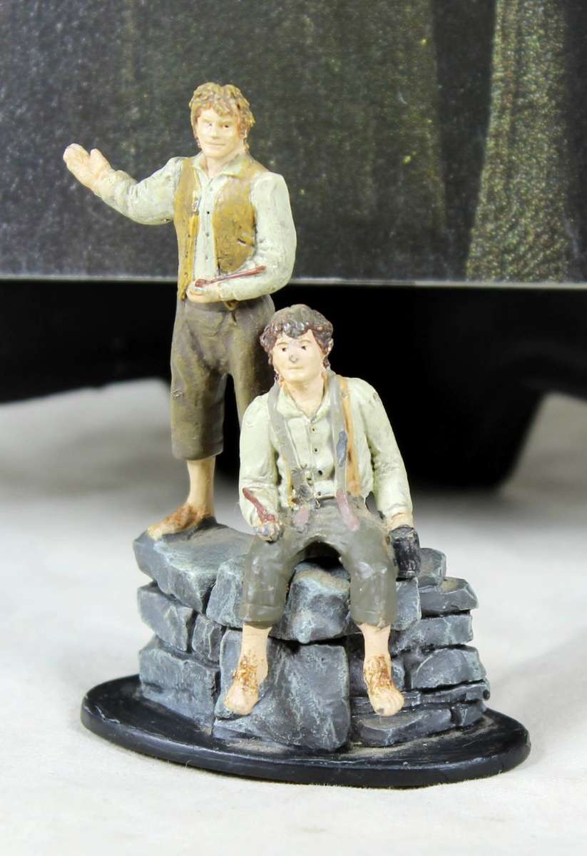 LORD OF THE RINGS - MERRY & PIPPIN AT ISENGARD #34 - BID NOW!!!