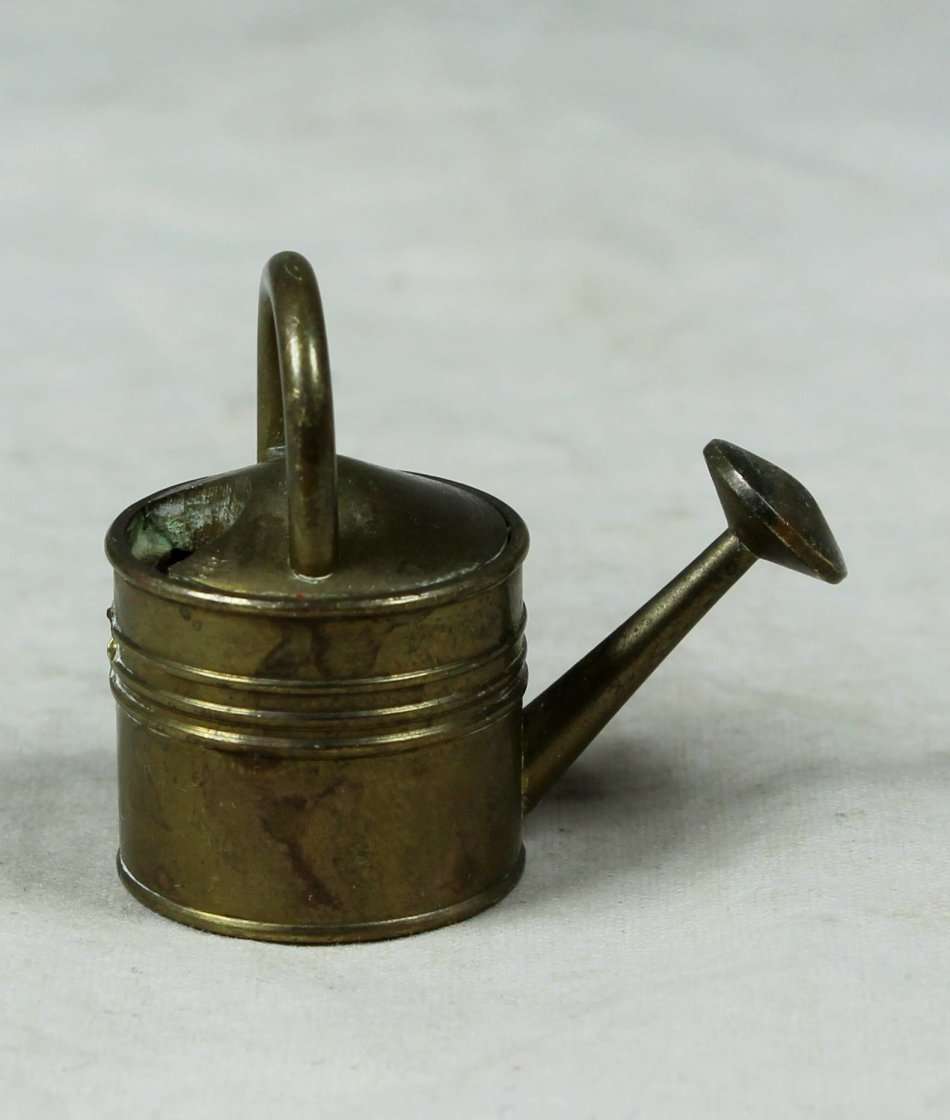 MINIATURE- A BRASS WATERING CAN - BID NOW!!!