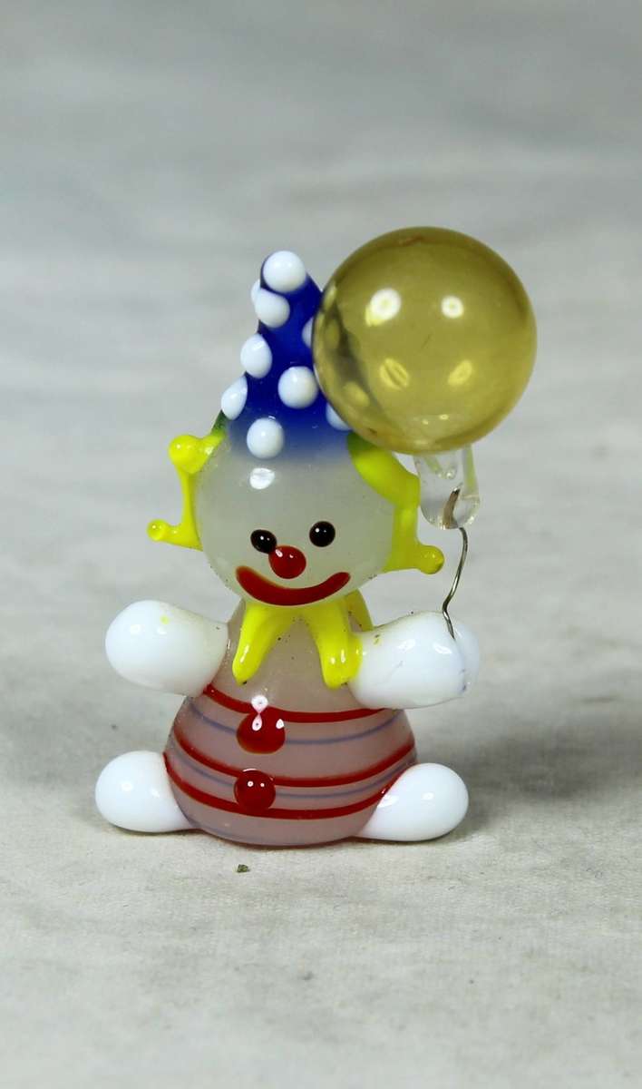 MINIATURE - CLOWN HOLDING A GLASS BALL - BID NOW!!!