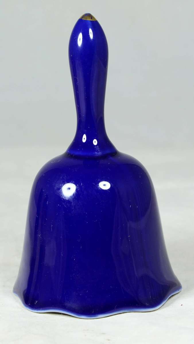 A COBALT BLUE ORIENTAL THEMED BELL - BID NOW!!!
