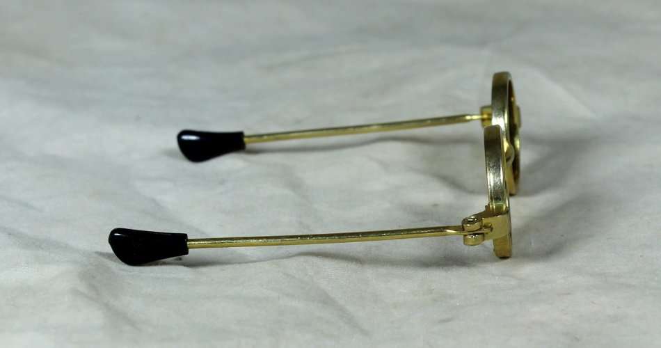 MINIATURE BRONZE - JOHN LENNON GLASSES - BID NOW!!!