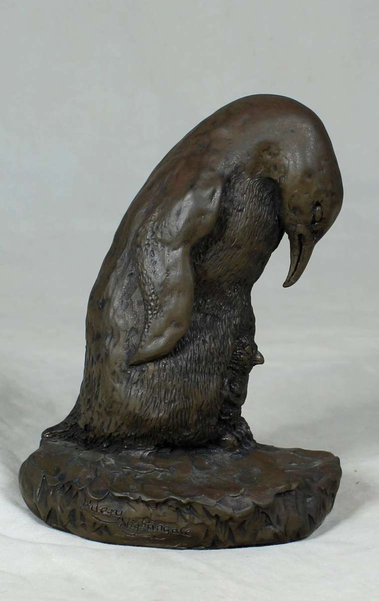 HILARY NIGHTINGALE - A BEAUTIFUL METAL PENGUIN AND BABY - BID NOW!!!!