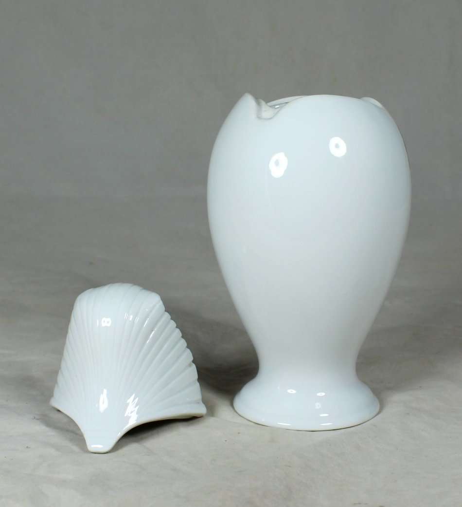 ELIZABETH ARDEN -TREASURES OF THE PHAROAHS - IMPERIAL VASE - BID NOW!!!!