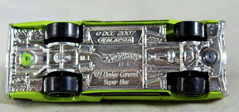 HOTWHEELS - '69 DODGE CORONET SUPER BEE (2007) - BID NOW !!