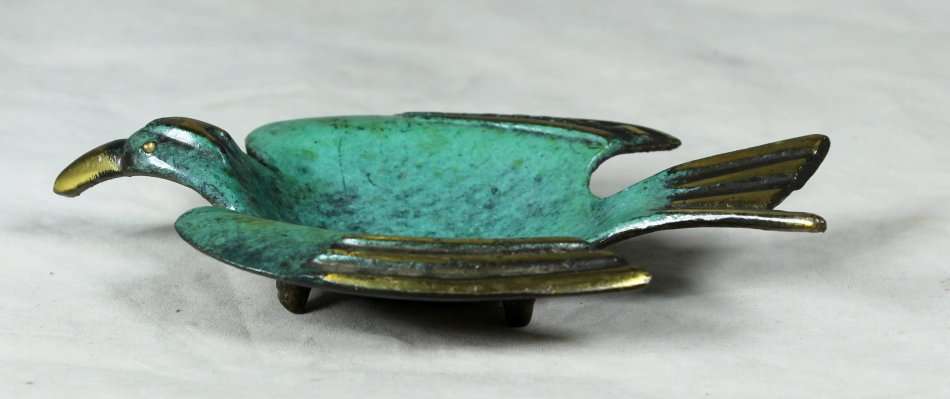 A  BRONZE TRINKET DISH - MADE IN ISRAEL - BID NOW!!!!