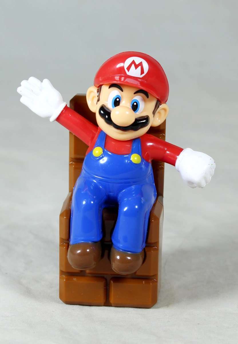 McDONALD`S - SUPER MARIO -  BID NOW!!!!