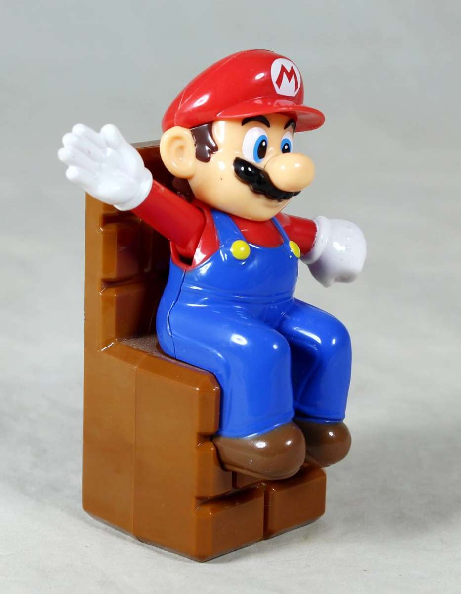 McDONALD`S - SUPER MARIO -  BID NOW!!!!
