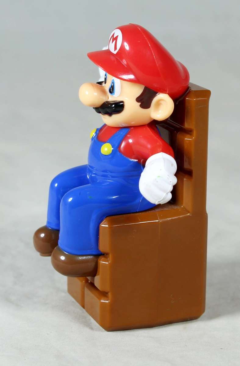 McDONALD`S - SUPER MARIO -  BID NOW!!!!
