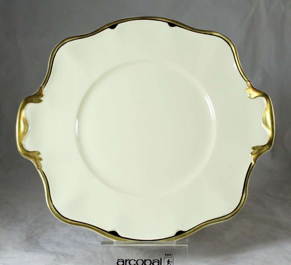 JOHNSON VICTORIAN DINNER SET - BID NOW!!!!