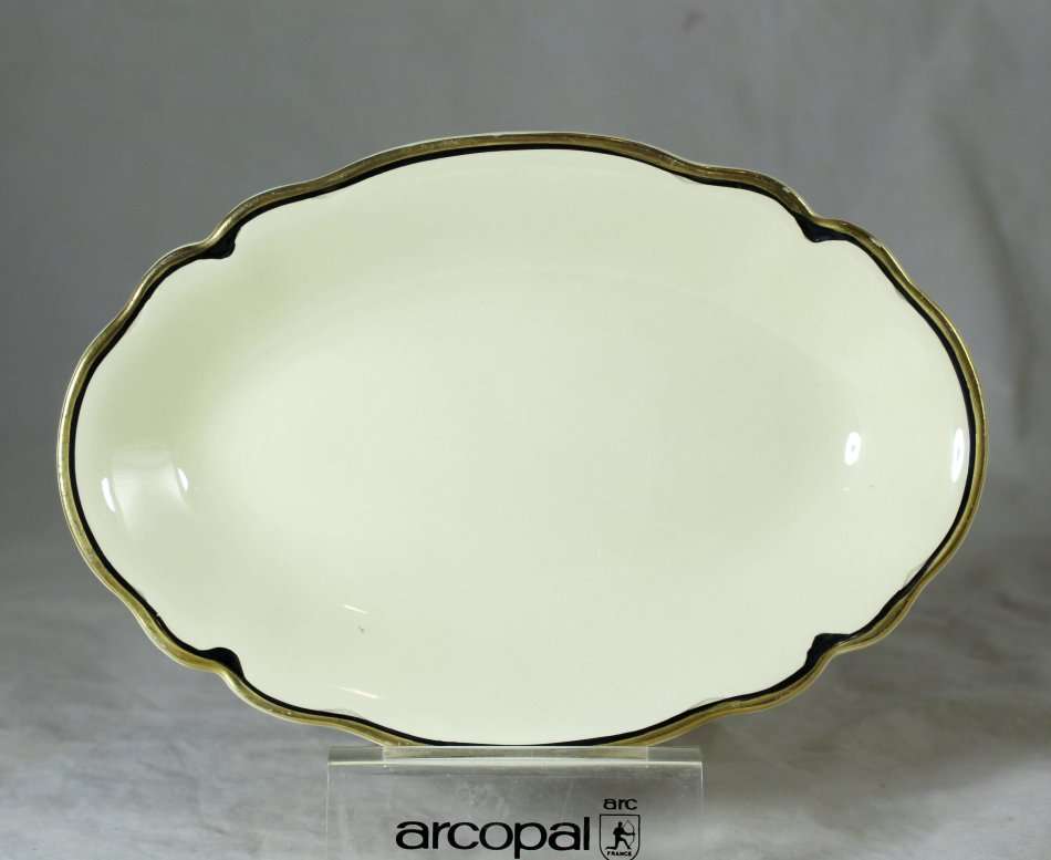 JOHNSON VICTORIAN DINNER SET - BID NOW!!!!