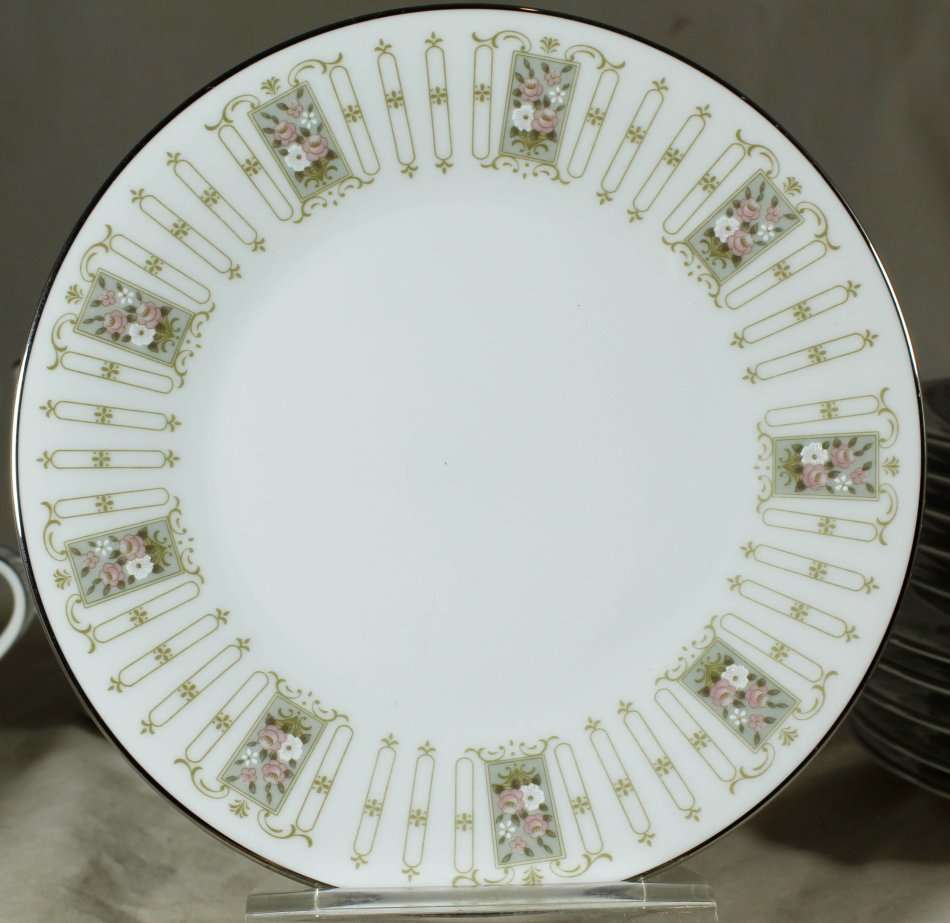 NORITAKE COLONIAL TRIO - BID NOW!!!!